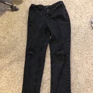 black boyfriend jeans
